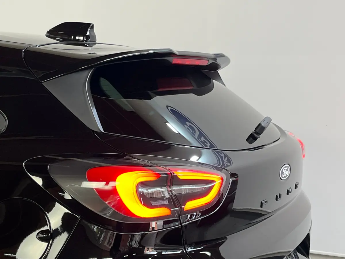 1.0 EcoBoost ST-Line X Automaat | 19" LMV | Achterspoiler | Half-lederen bekleding | Camera | Carplay draadloos | DEMO DEAL!