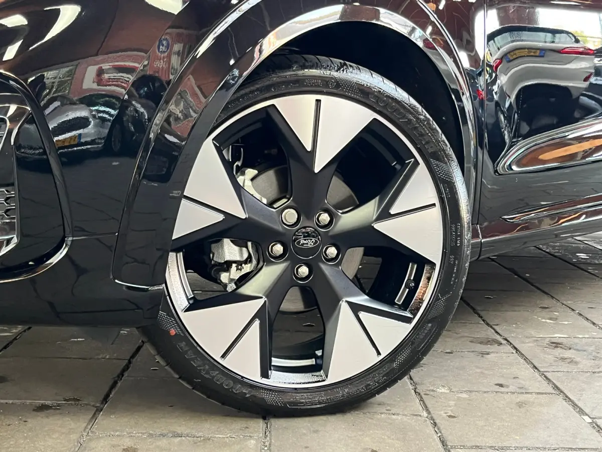 1.0 EcoBoost ST-Line X Automaat | 19" LMV | Achterspoiler | Half-lederen bekleding | Camera | Carplay draadloos | DEMO DEAL!