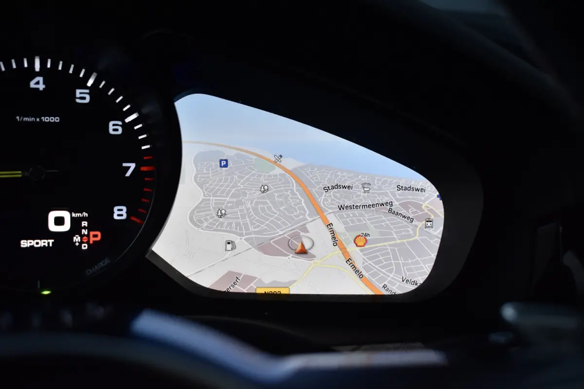 3.0 E-Hybrid 462pk Sport Chrono | Pano | Trekhaak | 360 Camera | Bose | Stuurverwarming | Luchtvering | Orig. NL |