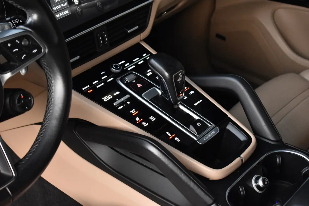 3.0 E-Hybrid 462pk Sport Chrono | Pano | Trekhaak | 360 Camera | Bose | Stuurverwarming | Luchtvering | Orig. NL |