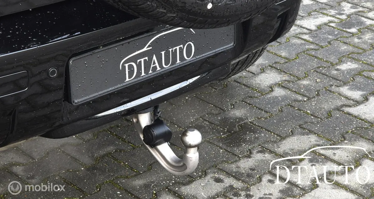 3.0 D250 110SE Lucht Pano Grijs Kenteken