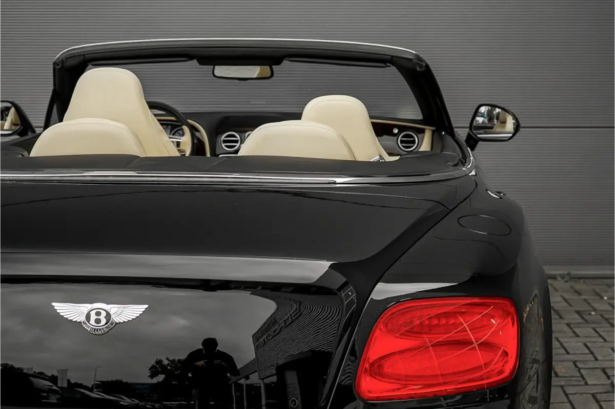 6.0 W12 Facelift Massage Ventilatie Two-Tone Leder