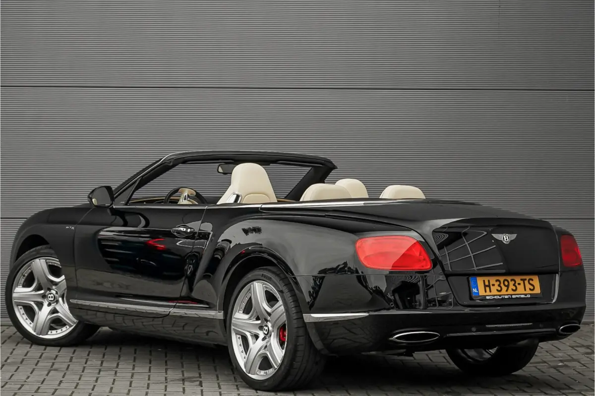 6.0 W12 Facelift Massage Ventilatie Two-Tone Leder
