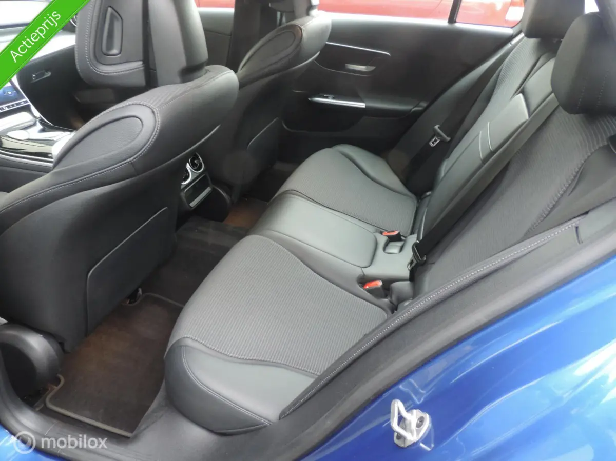 200 Launch Edition Luxury Line HEV!