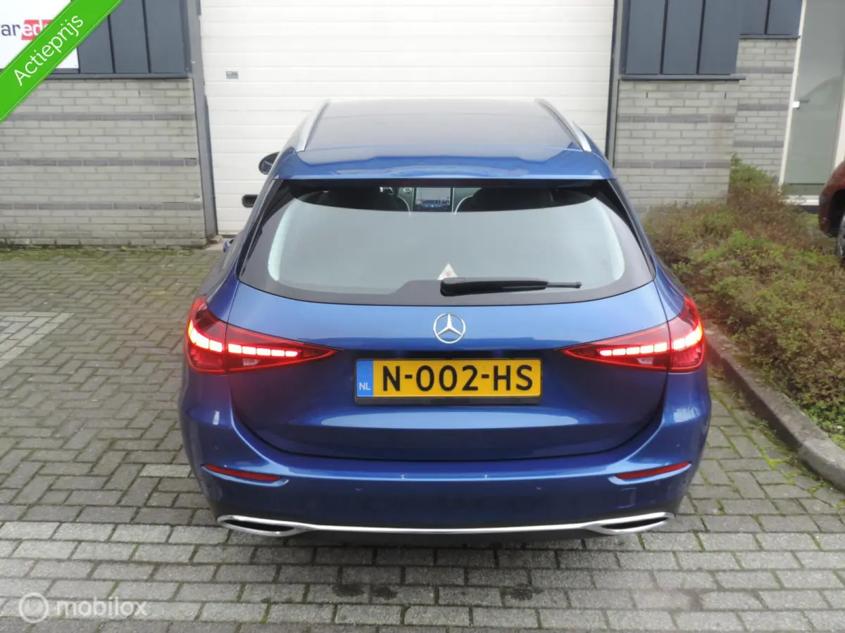 200 Launch Edition Luxury Line HEV!