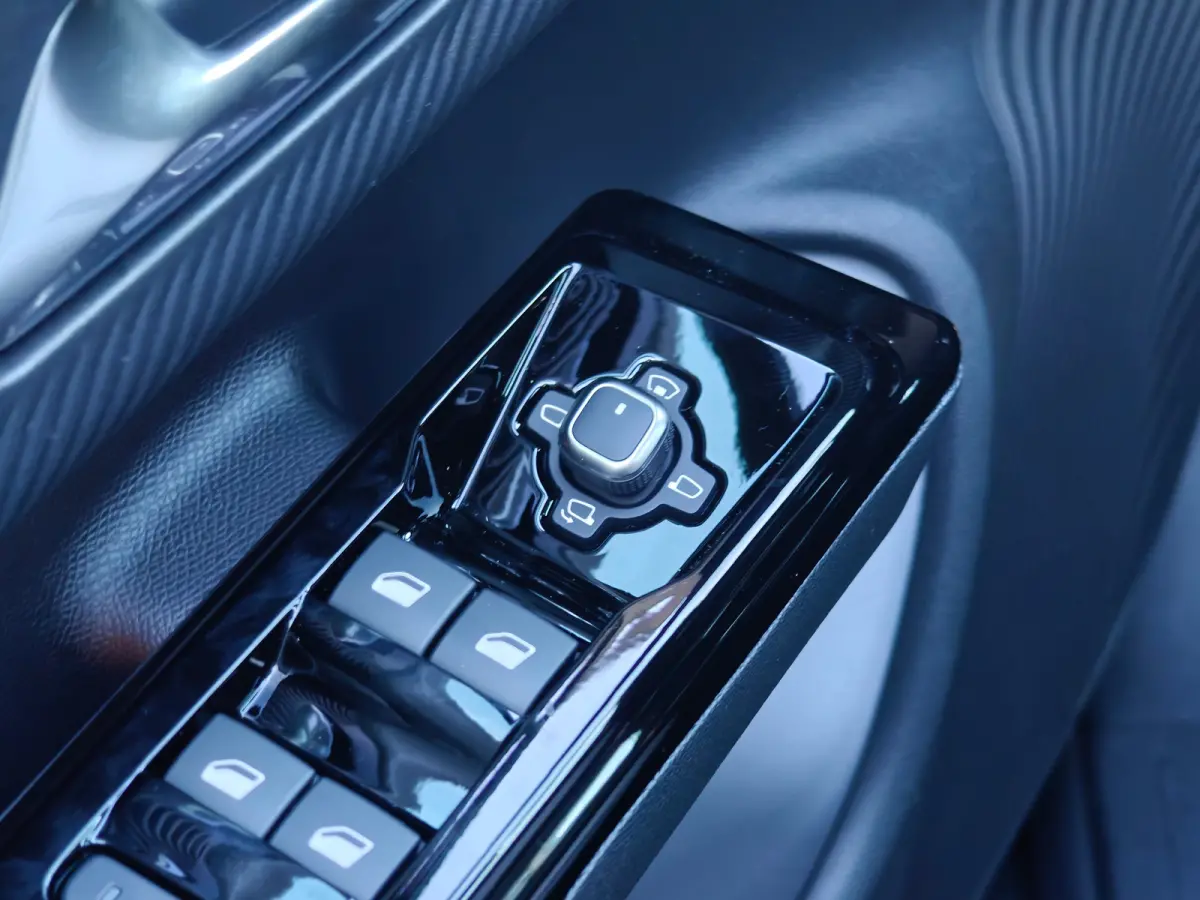1.2 Hybrid 145 Max | Aanhanger assistent | Afwijkende dakkleur | Apple Carplay/Android Auto|telefoonintegratie premium