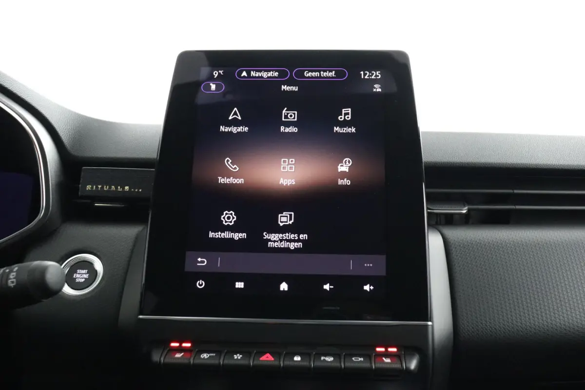 1.0T MT Instyle | Adapt. Cruise | Stoel- & Stuurverw. | BOSE Audio | Parkeercamera |