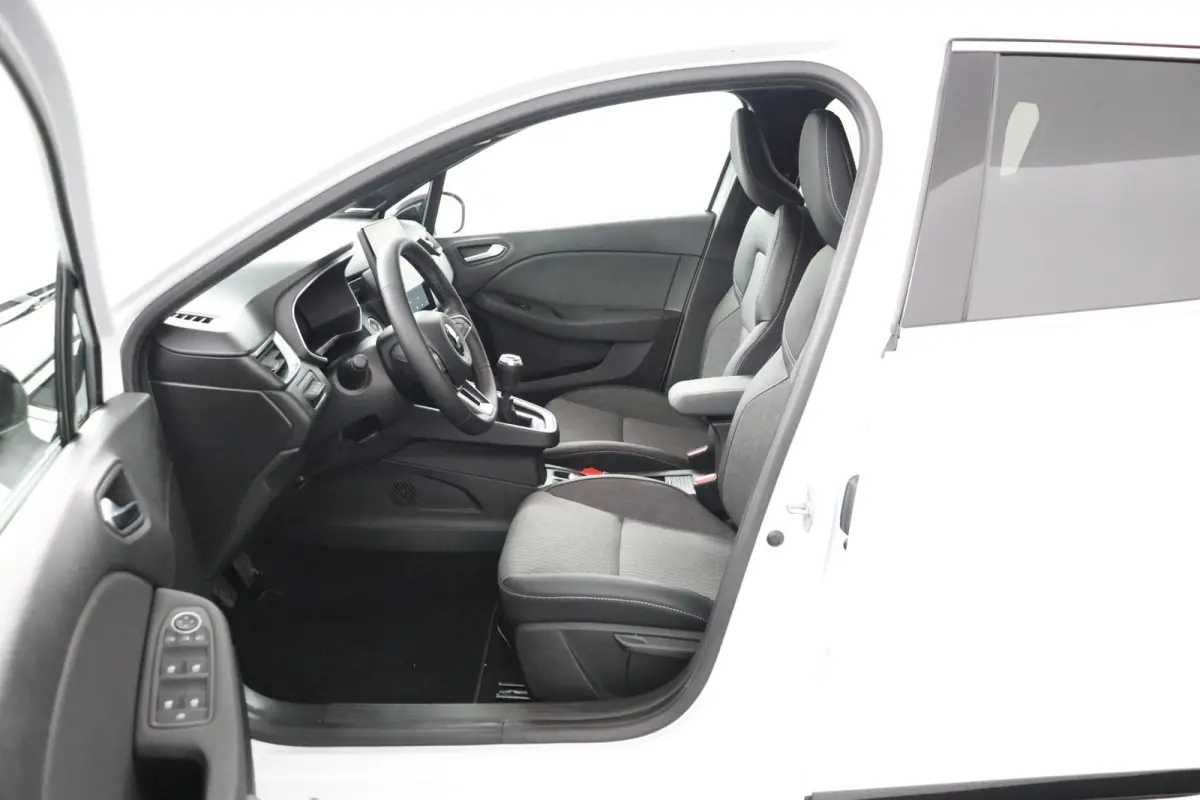 1.0T MT Instyle | Adapt. Cruise | Stoel- & Stuurverw. | BOSE Audio | Parkeercamera |