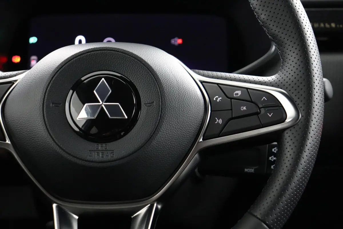 1.0T MT Instyle | Adapt. Cruise | Stoel- & Stuurverw. | BOSE Audio | Parkeercamera |
