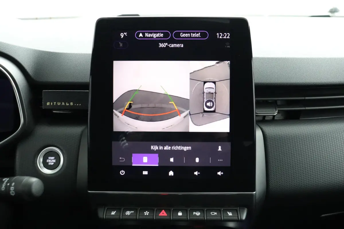 1.0T MT Instyle | Adapt. Cruise | Stoel- & Stuurverw. | BOSE Audio | Parkeercamera |
