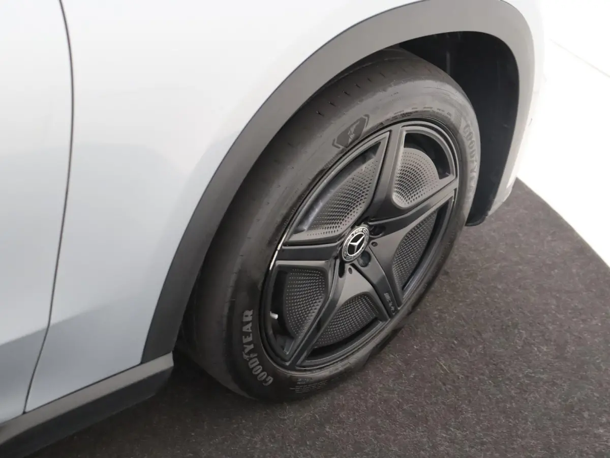 350 4Matic AMG Line 91 kWh Luchtvering / Head-Updisplay / 360Graden-Camera / Panorama-schuifdak / Memory-Stoelen / Night-Pakket /