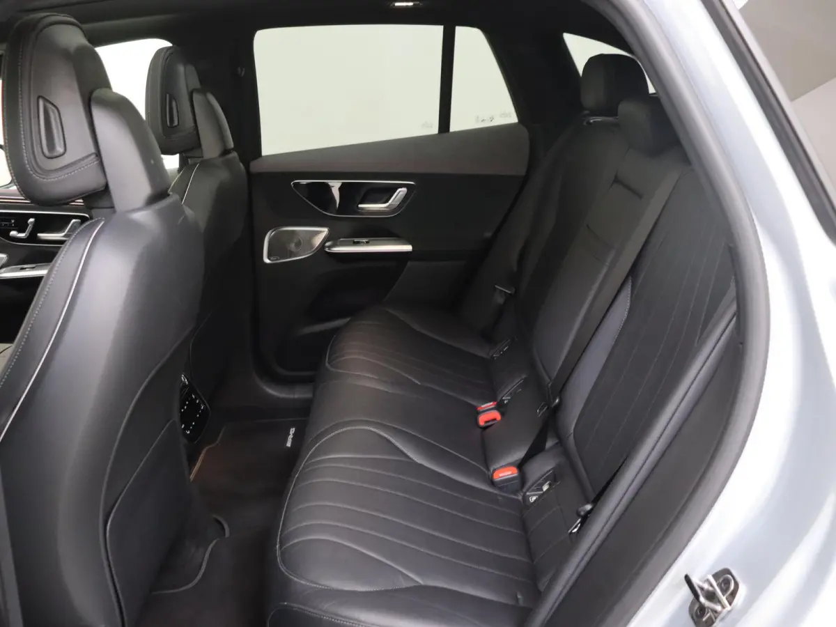 350 4Matic AMG Line 91 kWh Luchtvering / Head-Updisplay / 360Graden-Camera / Panorama-schuifdak / Memory-Stoelen / Night-Pakket /