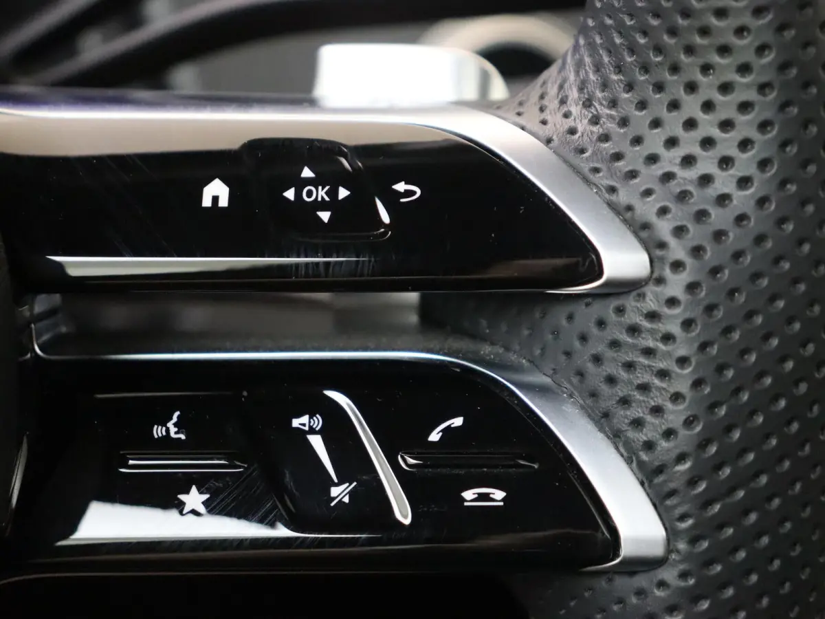 350 4Matic AMG Line 91 kWh Luchtvering / Head-Updisplay / 360Graden-Camera / Panorama-schuifdak / Memory-Stoelen / Night-Pakket /