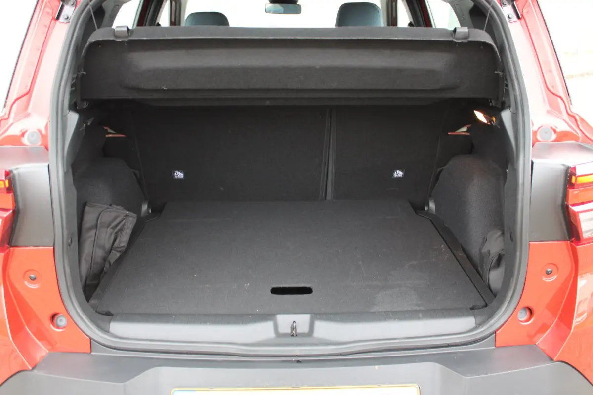 Edition 44 kWh / Navigatie / Camera / Parkeersensoren / Draadloos telefoonlader / DAB / LED