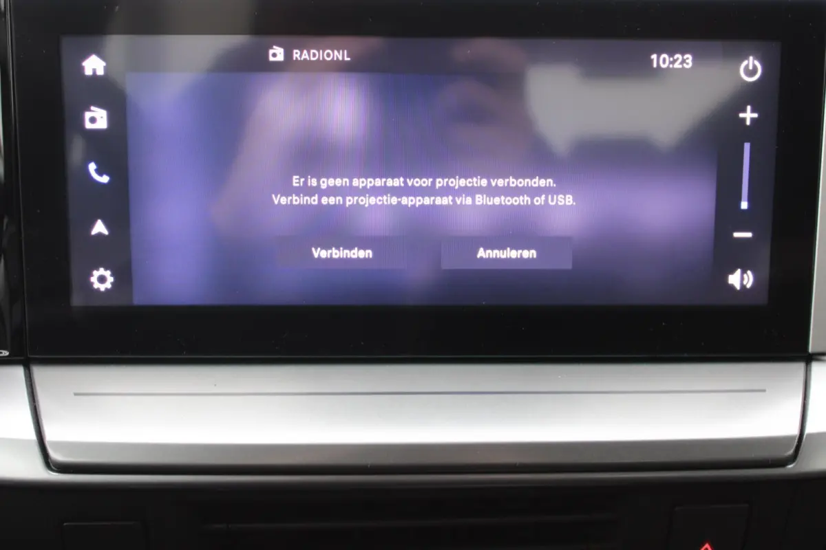 Edition 44 kWh / Navigatie / Camera / Parkeersensoren / Draadloos telefoonlader / DAB / LED