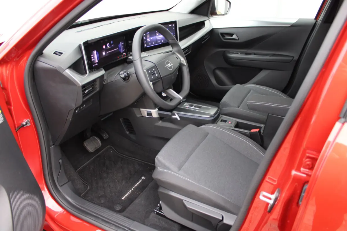 Edition 44 kWh / Navigatie / Camera / Parkeersensoren / Draadloos telefoonlader / DAB / LED