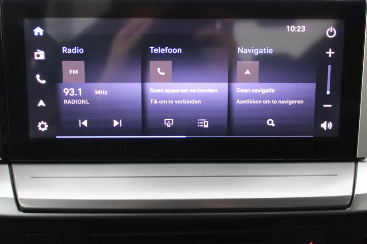 Edition 44 kWh / Navigatie / Camera / Parkeersensoren / Draadloos telefoonlader / DAB / LED