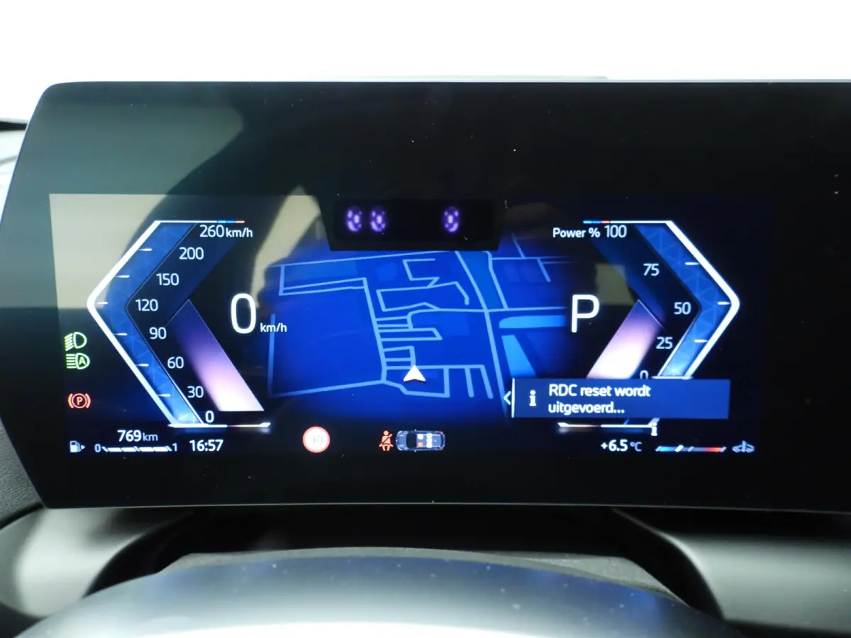 5-deurs 120 | M-Sportpakket | LED | HUD | Active cruise | Panoramadak | Trekhaak | Keyles go | DAB | Harman-kardon sound | Alu 19 inch