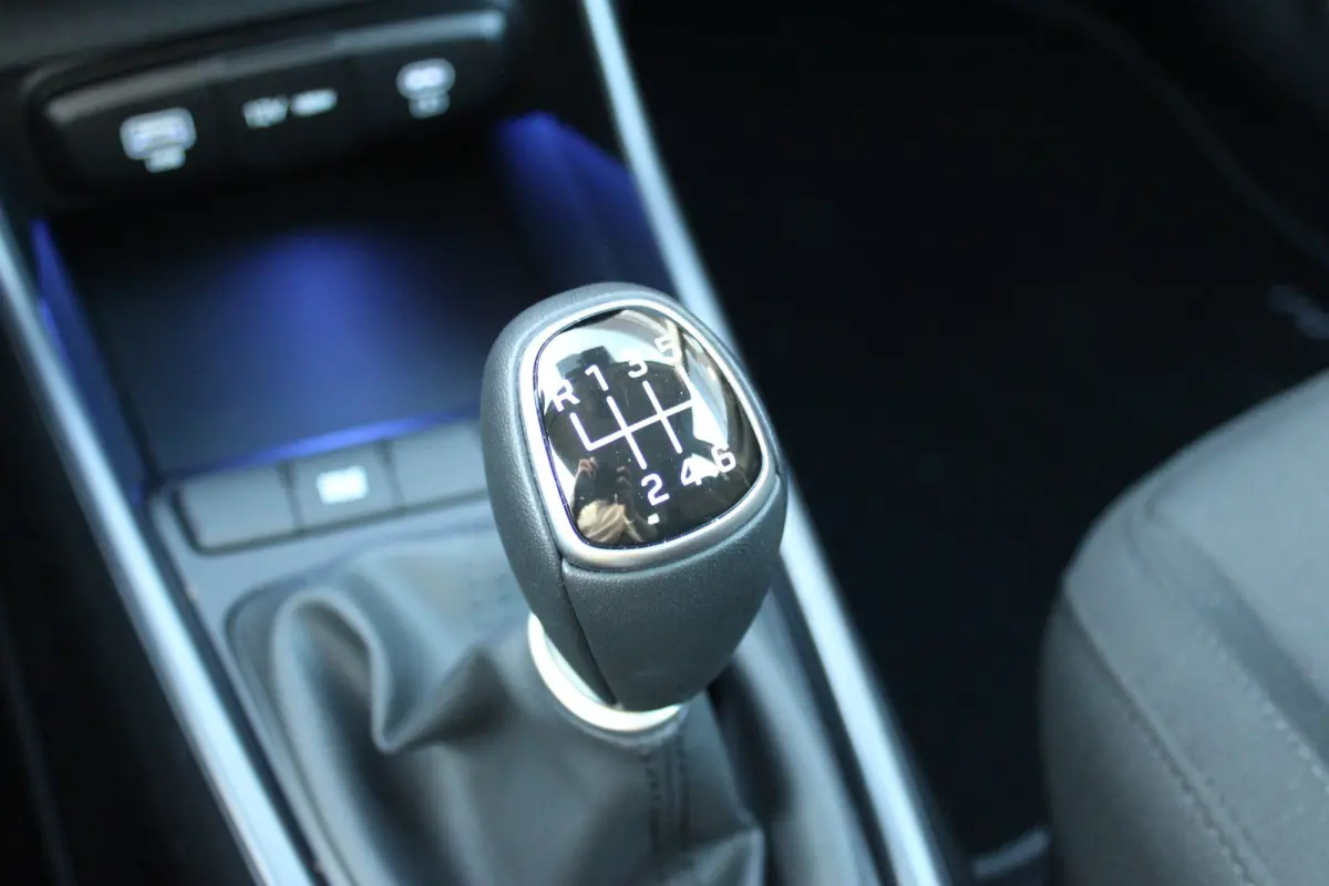 1.0 T-GDI Comfort | Adaptive Cruise Control | Parkeersensoren | Achteruitrijcamera | Navigatie | | Achteruitrijcamera | Autonomous Emergency Braking | Bluetooth telefoonvoorbereiding
