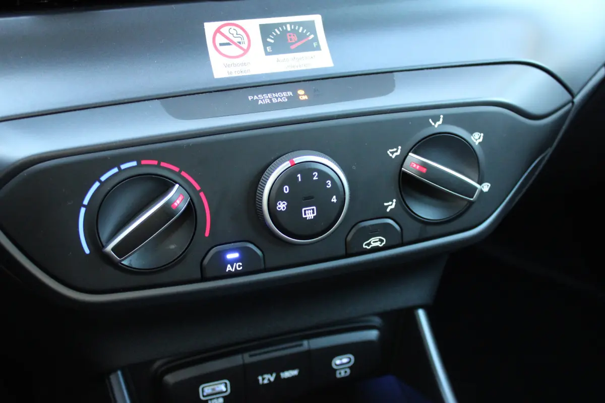 1.0 T-GDI Comfort | Adaptive Cruise Control | Parkeersensoren | Achteruitrijcamera | Navigatie | | Achteruitrijcamera | Autonomous Emergency Braking | Bluetooth telefoonvoorbereiding