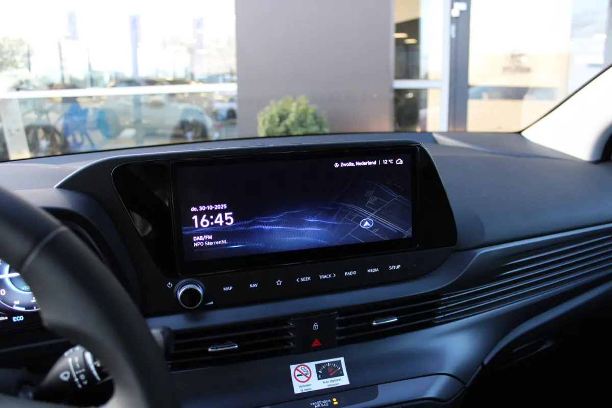 1.0 T-GDI Comfort | Adaptive Cruise Control | Parkeersensoren | Achteruitrijcamera | Navigatie | | Achteruitrijcamera | Autonomous Emergency Braking | Bluetooth telefoonvoorbereiding