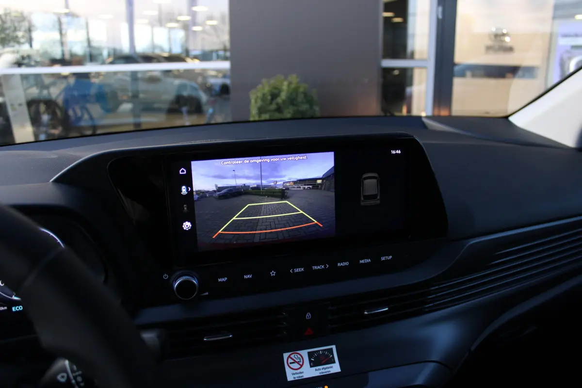 1.0 T-GDI Comfort | Adaptive Cruise Control | Parkeersensoren | Achteruitrijcamera | Navigatie | | Achteruitrijcamera | Autonomous Emergency Braking | Bluetooth telefoonvoorbereiding