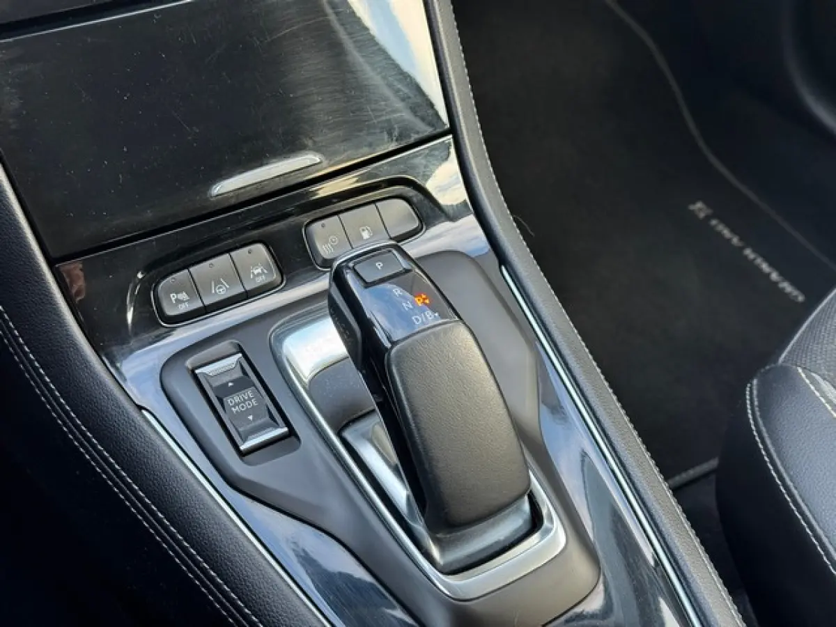 1.6 Turbo Plug-In Hybrid Ultimate Elegance met Navi/Camera, Full LED, 19inch, AGR, Adap.Cruise, Elektrische Klep