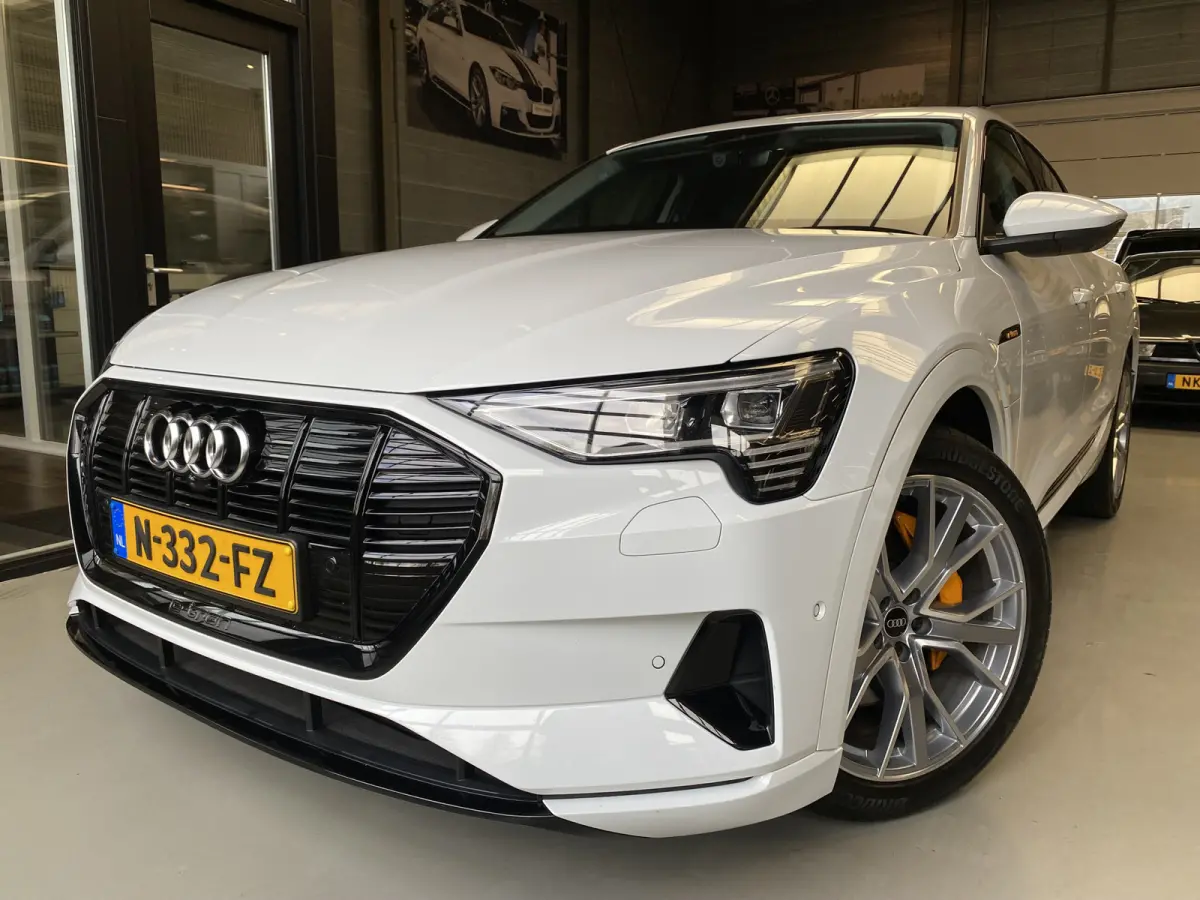 55 quattro Advanced edition Plus 95 kWh SOH 94,1%, Pano, Carplay, 360 Camera