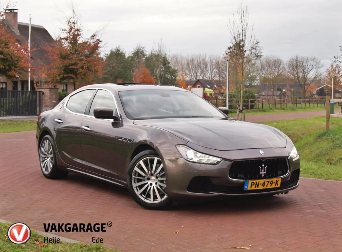 3.0 | Panoramadak | Camera | Dealer onderhouden | Nieuwe distributie ketting |