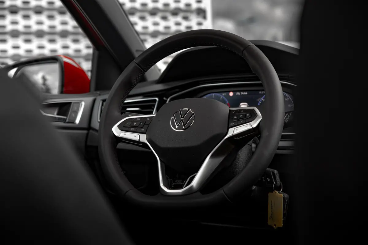 R-Line Edition l Panoramadak l IQ Light l Climate Control l LED Matrix l Lm-Velgen l Stoelverwarming l