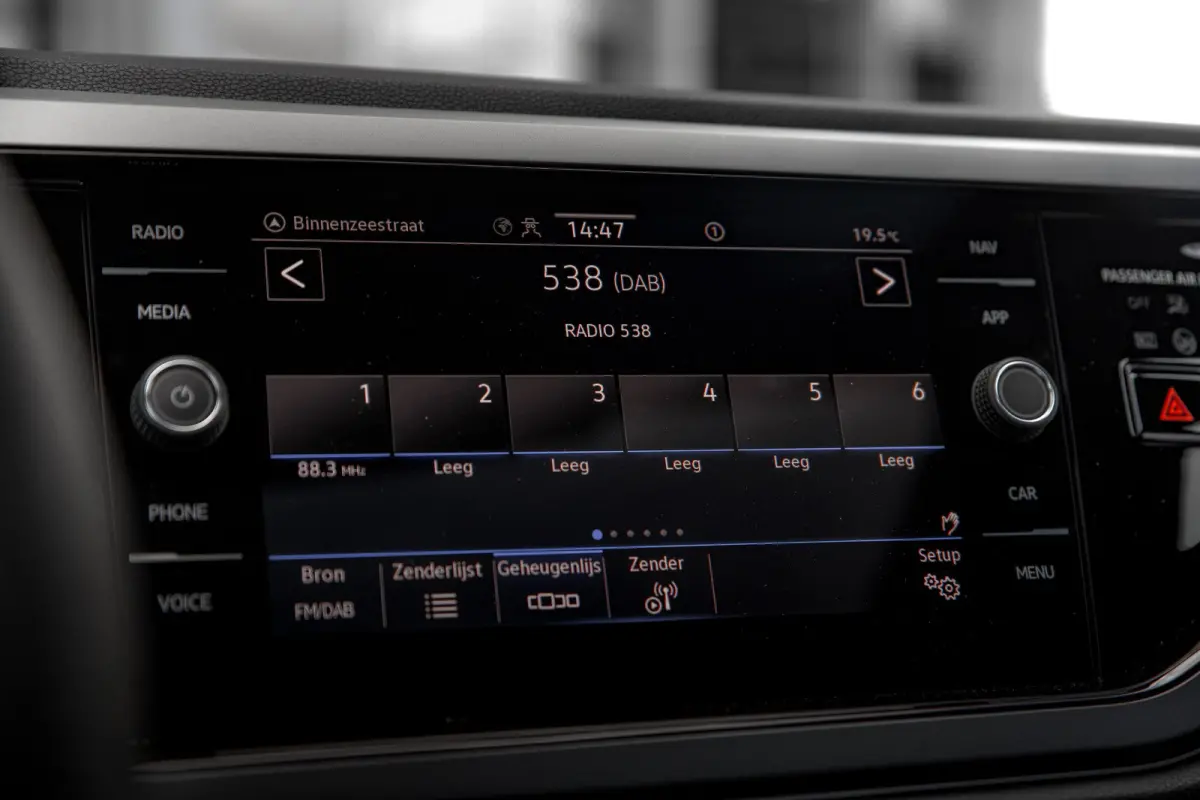 R-Line Edition l Panoramadak l IQ Light l Climate Control l LED Matrix l Lm-Velgen l Stoelverwarming l
