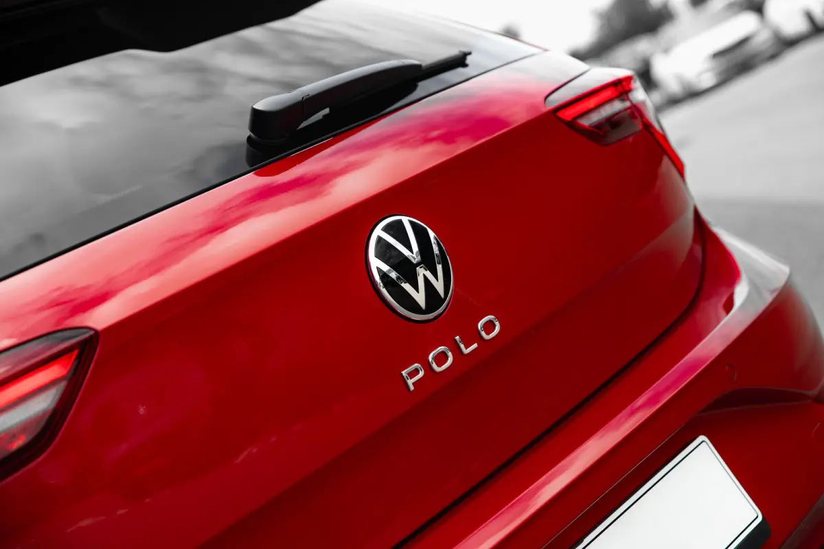 R-Line Edition l Panoramadak l IQ Light l Climate Control l LED Matrix l Lm-Velgen l Stoelverwarming l