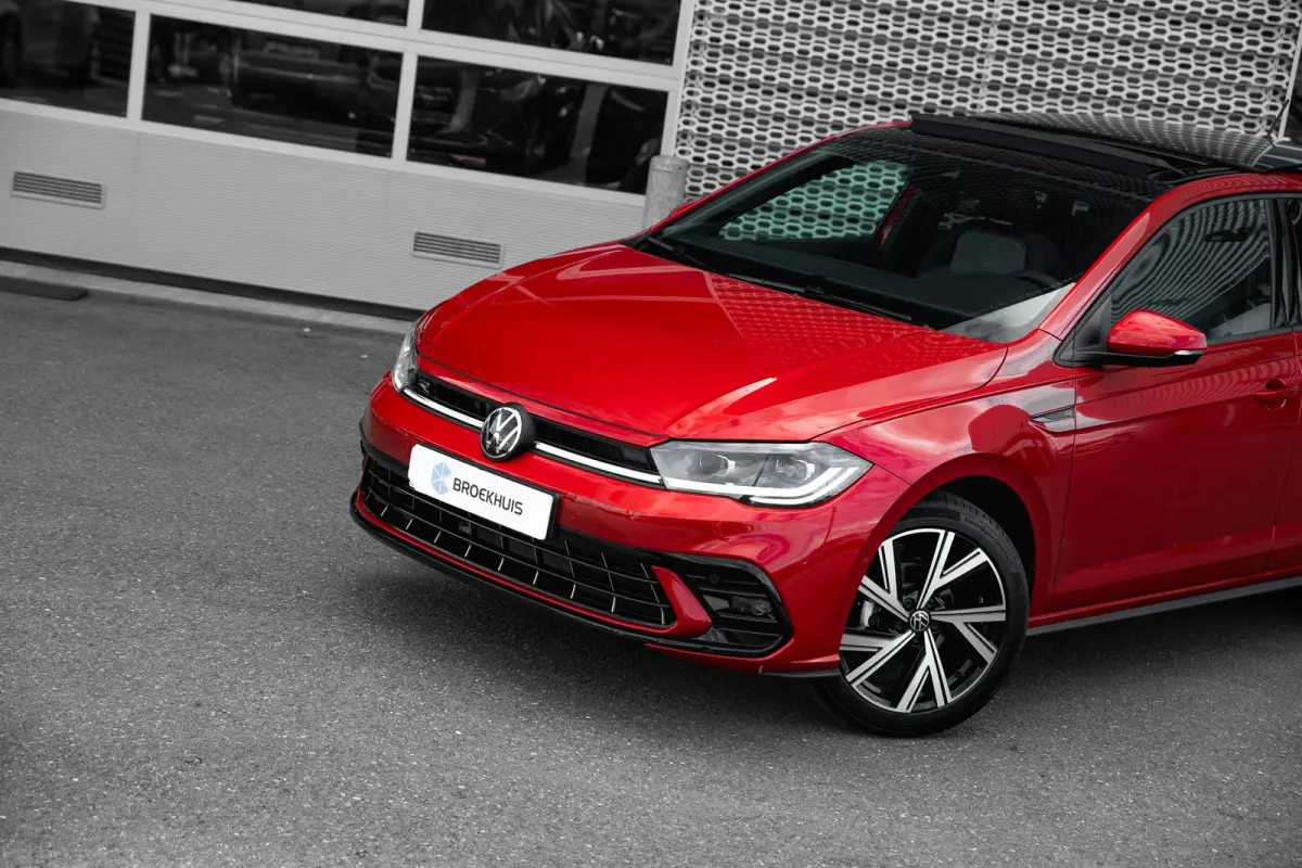 R-Line Edition l Panoramadak l IQ Light l Climate Control l LED Matrix l Lm-Velgen l Stoelverwarming l