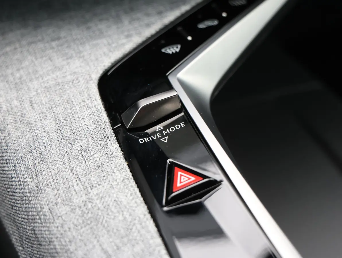 GT Avantage 210 73 kWh | ACCU 97% | Adaptieve Cruise Control | Matrix-LED Koplampen | 20" Lichtmetalen Velgen | Keyless Entry/Start | Apple Carplay/Android Auto |