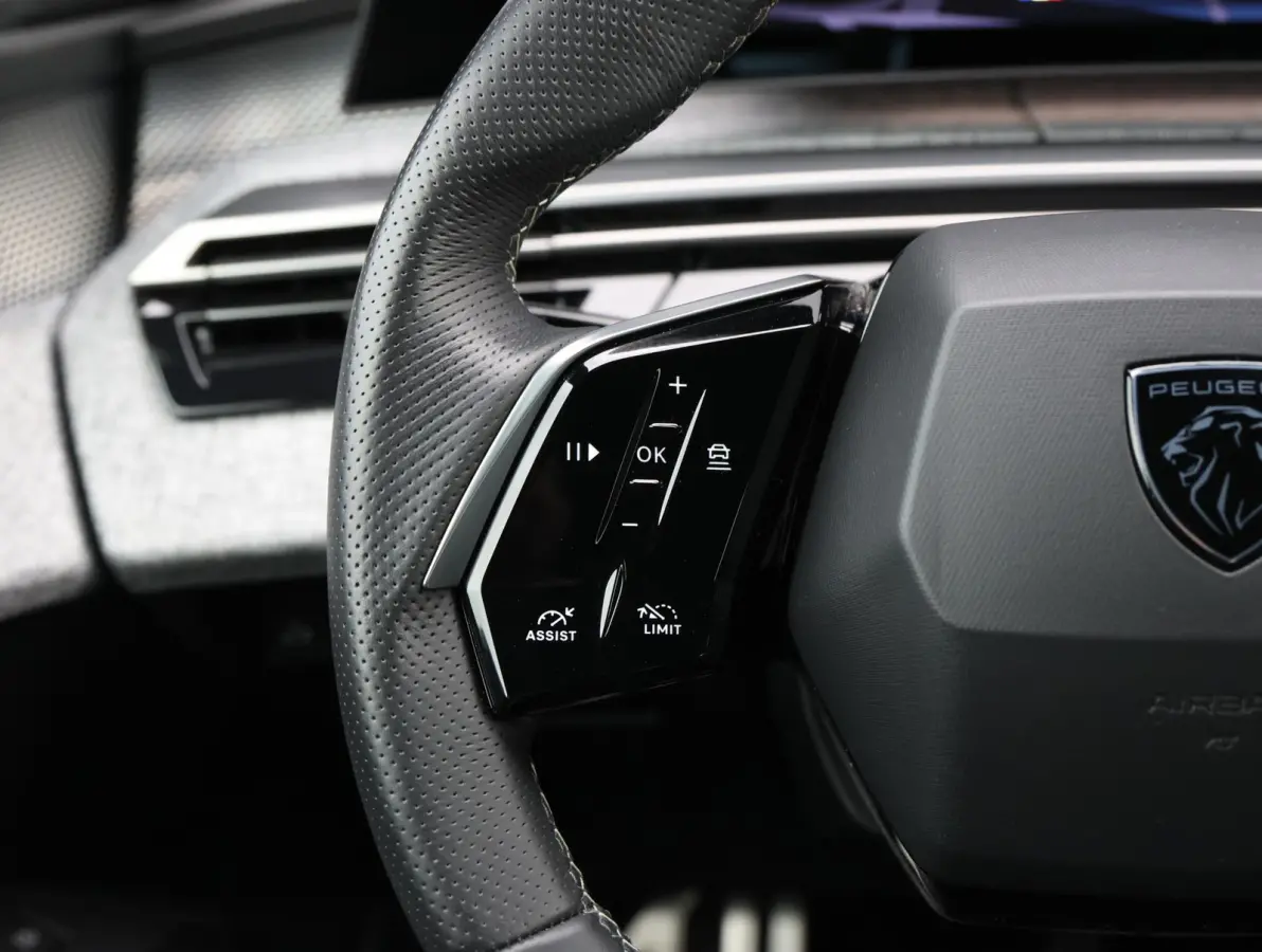 GT Avantage 210 73 kWh | ACCU 97% | Adaptieve Cruise Control | Matrix-LED Koplampen | 20" Lichtmetalen Velgen | Keyless Entry/Start | Apple Carplay/Android Auto |
