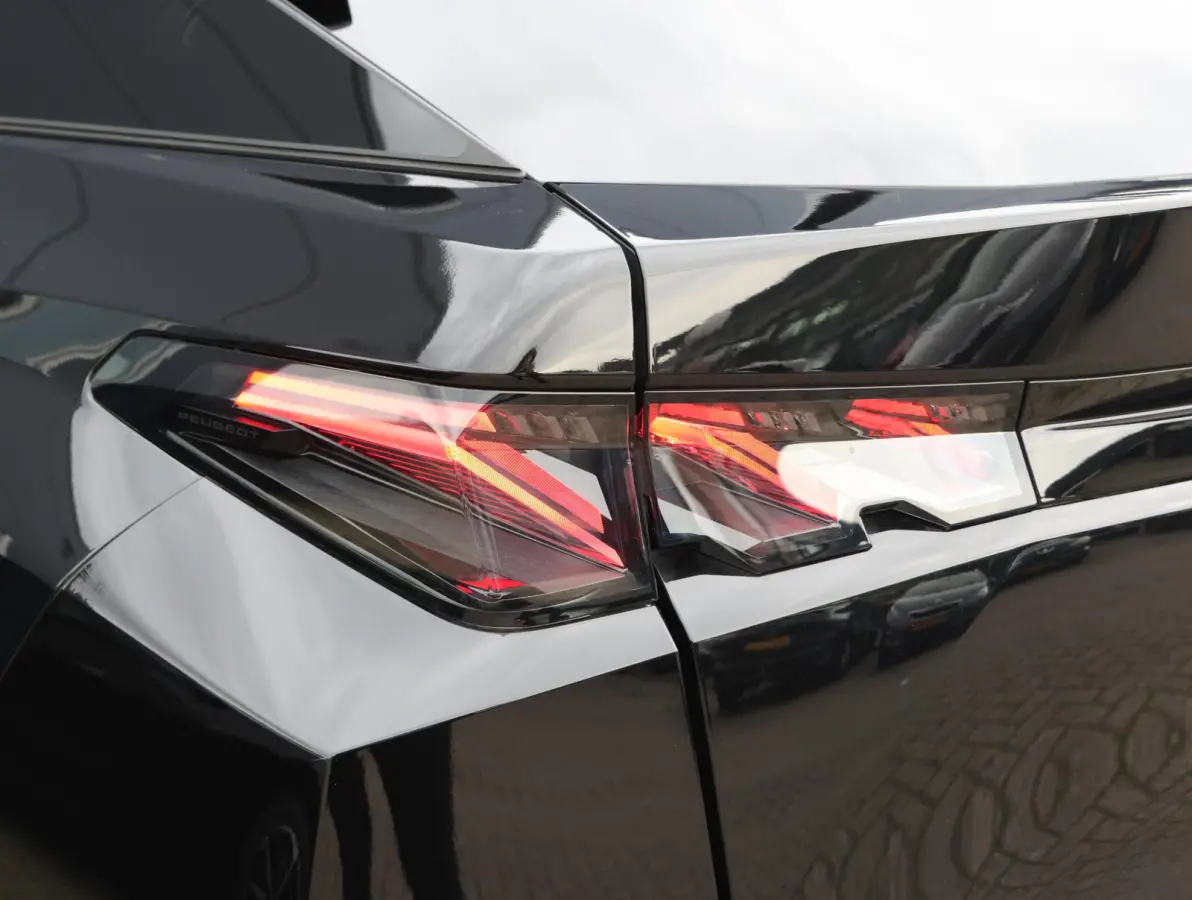 GT Avantage 210 73 kWh | ACCU 97% | Adaptieve Cruise Control | Matrix-LED Koplampen | 20" Lichtmetalen Velgen | Keyless Entry/Start | Apple Carplay/Android Auto |