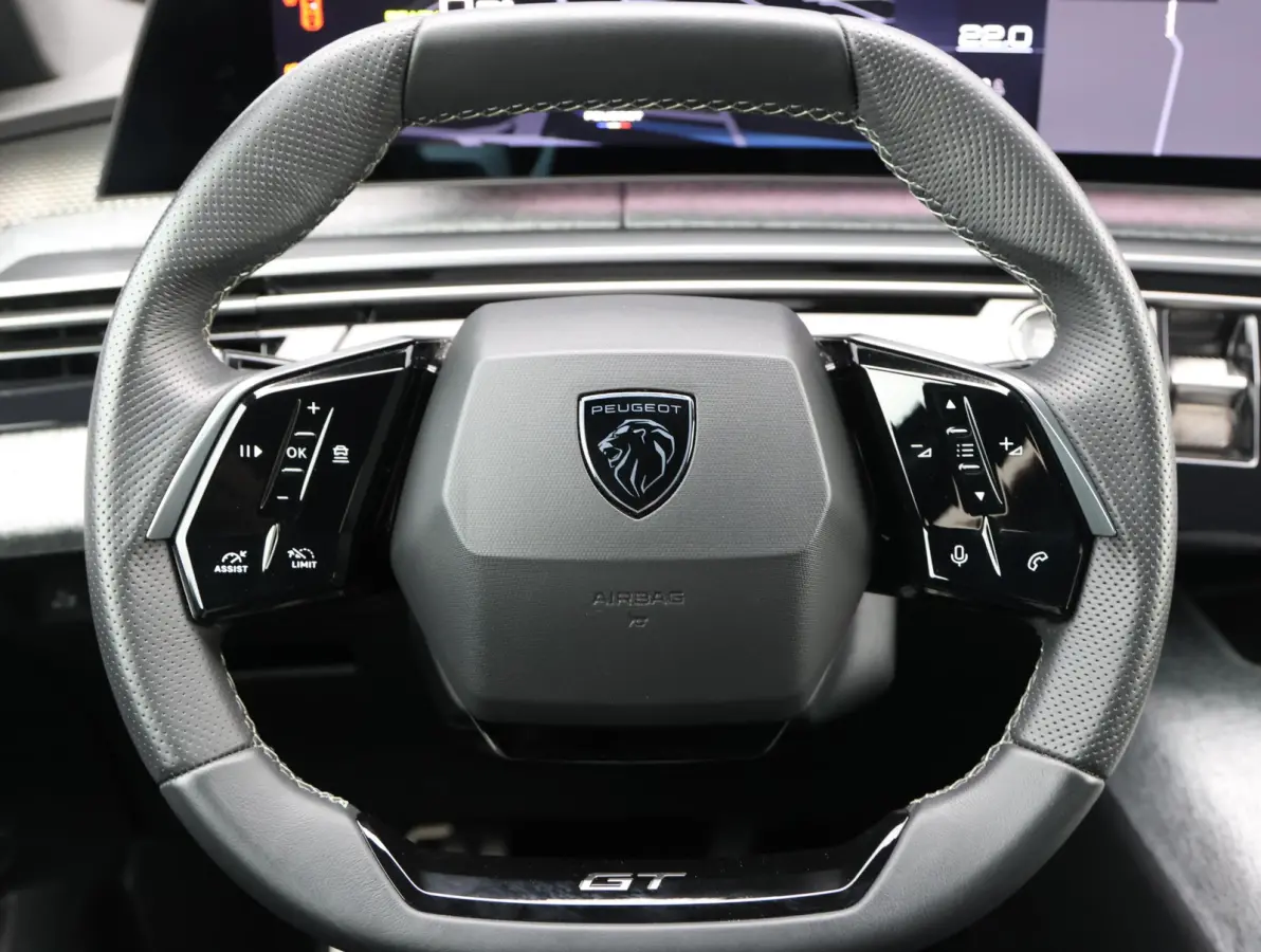 GT Avantage 210 73 kWh | ACCU 97% | Adaptieve Cruise Control | Matrix-LED Koplampen | 20" Lichtmetalen Velgen | Keyless Entry/Start | Apple Carplay/Android Auto |