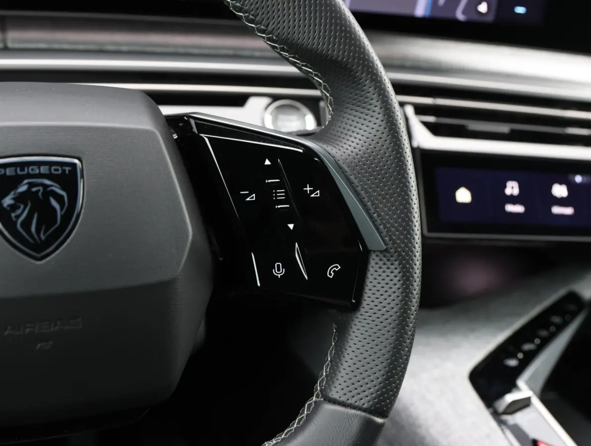 GT Avantage 210 73 kWh | ACCU 97% | Adaptieve Cruise Control | Matrix-LED Koplampen | 20" Lichtmetalen Velgen | Keyless Entry/Start | Apple Carplay/Android Auto |