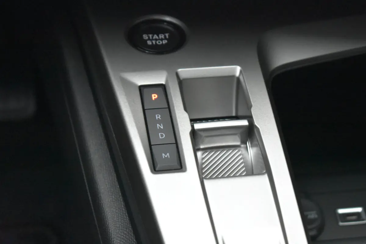 1.2 Hybrid 145 e-DCS6 Allure Tot 8 Jaar Garantie! | 360 Camera | Adaptive Cruise | Keyless-Entry | Navigatie Pack | Dodehoek-Detectie | !!