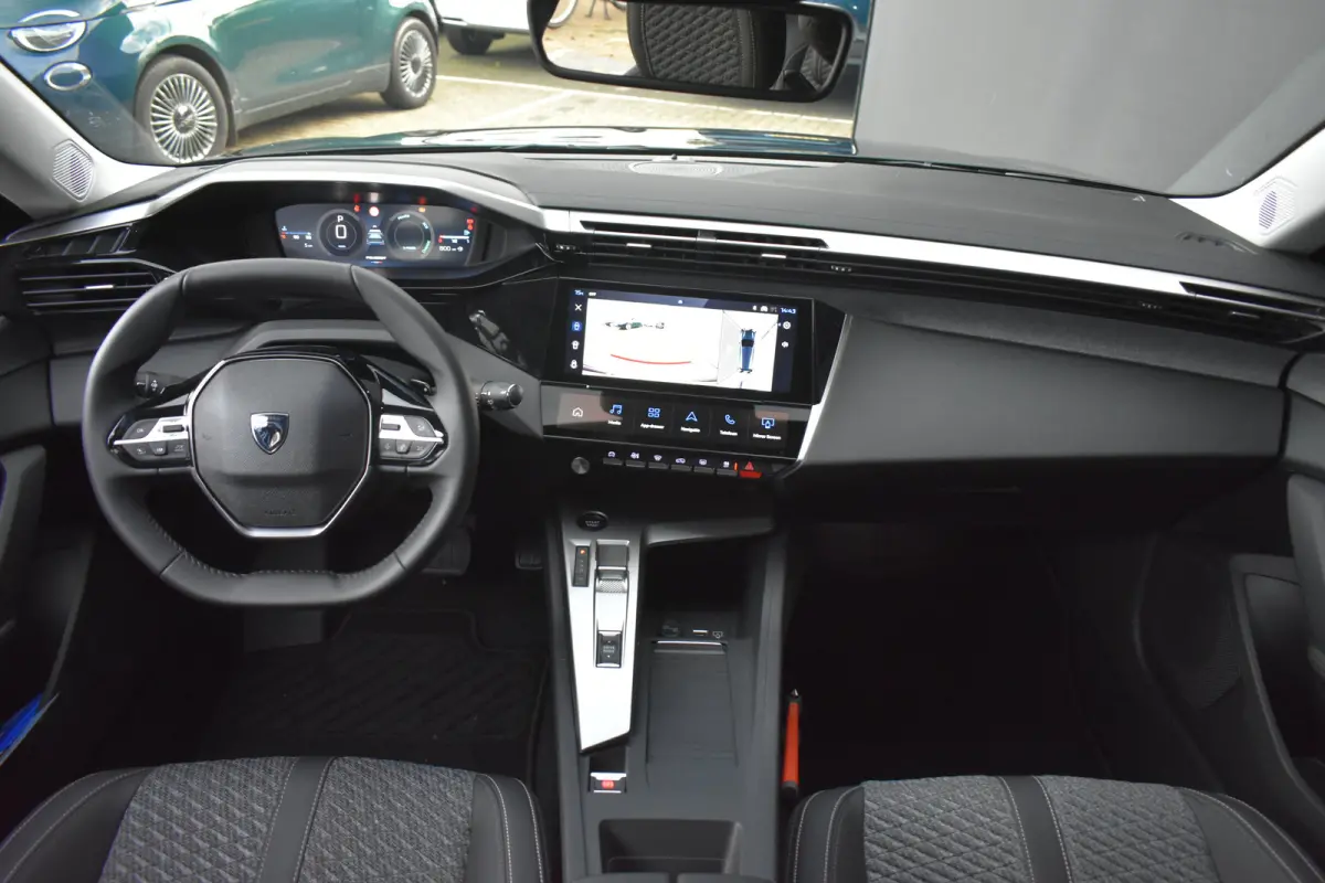 1.2 Hybrid 145 e-DCS6 Allure Tot 8 Jaar Garantie! | 360 Camera | Adaptive Cruise | Keyless-Entry | Navigatie Pack | Dodehoek-Detectie | !!