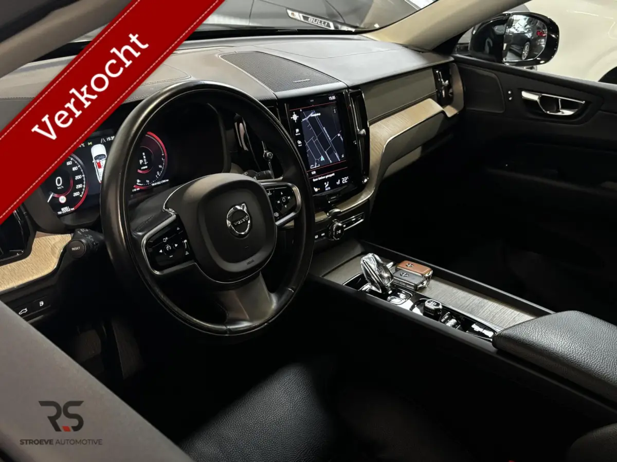 2.0 Recharge T6 AWD Inscription | Navi | LED | Pano | Leder | Memory | ACC | Keyless | Trekh |