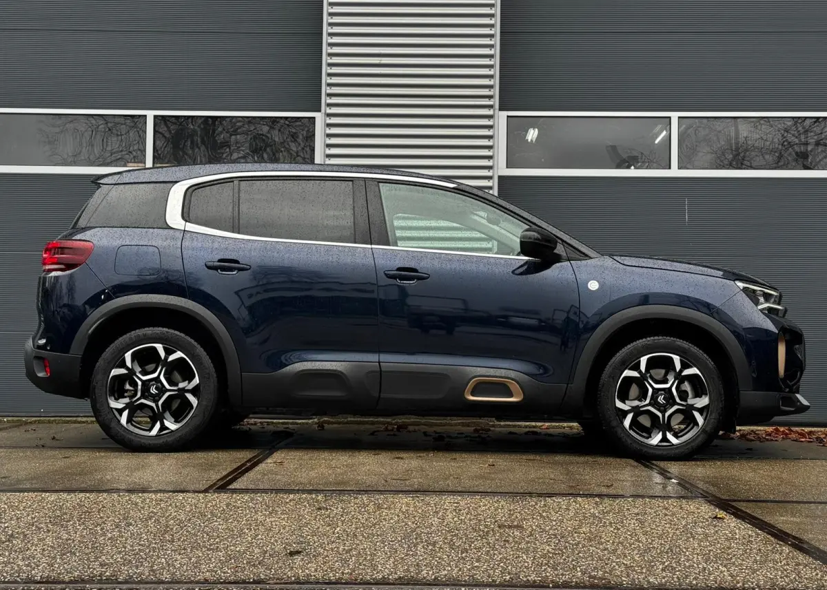 1.6 Plug-in Hybrid 225 ë-Series |Camera |Keyless |Standkachel