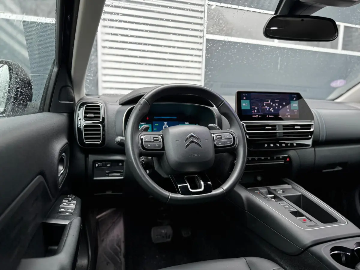 1.6 Plug-in Hybrid 225 ë-Series |Camera |Keyless |Standkachel