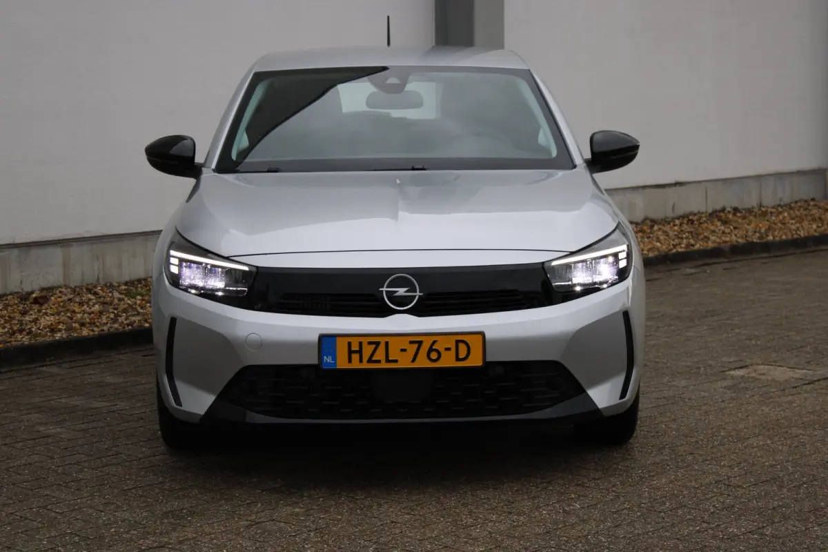 1.2 Turbo Edition / Navigatie via Carplay / Parkeersensoren / DAB / Airco / LED