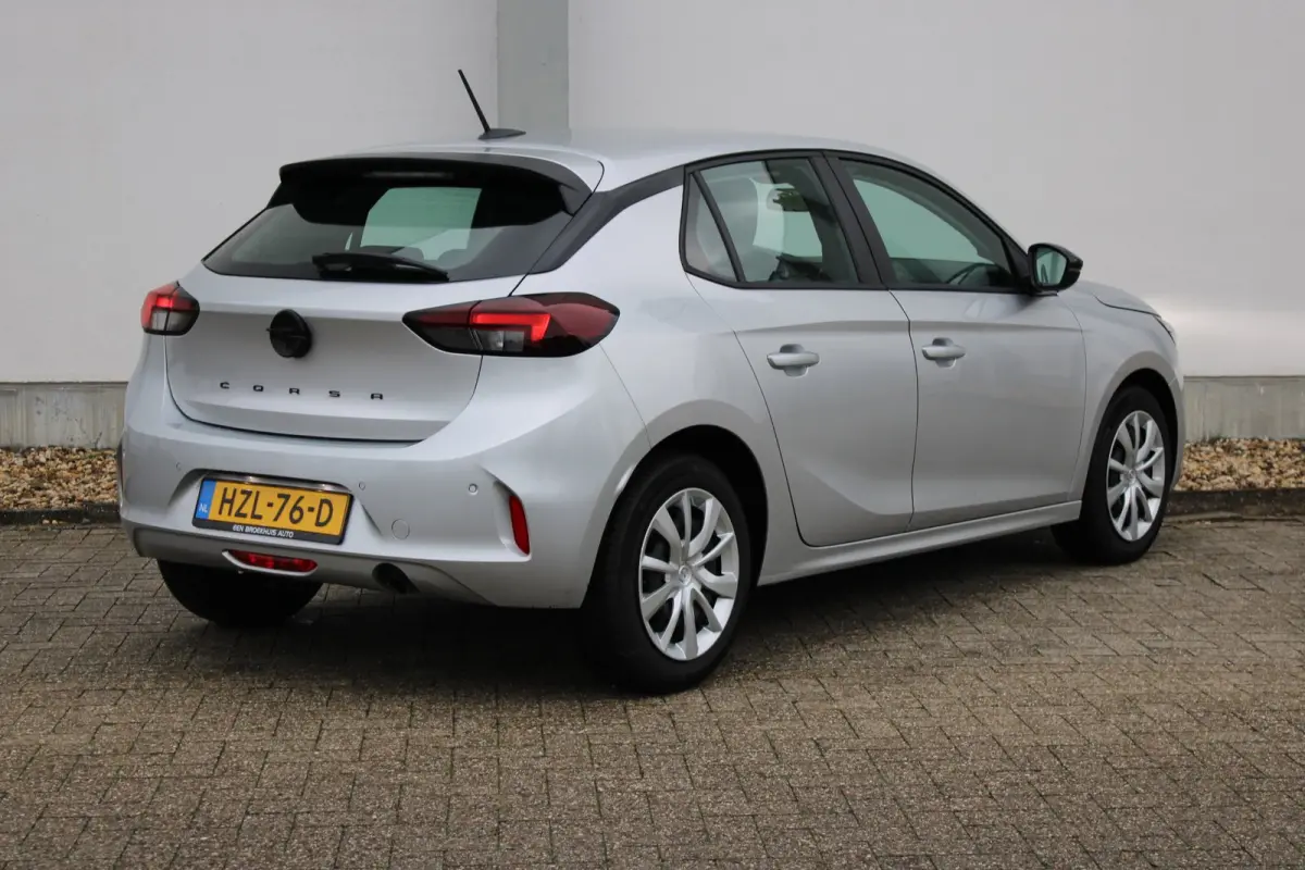 1.2 Turbo Edition / Navigatie via Carplay / Parkeersensoren / DAB / Airco / LED