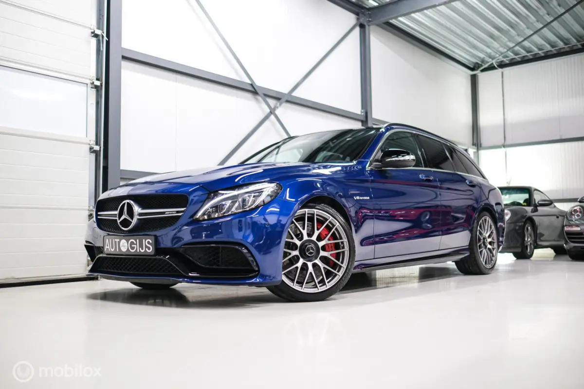 AMG 63 S 585 pk | Drivers Pack | Unieke samenstelling | Stoelkoeling | Dealer OH | 2e eigenaar | Camera | Burmester | CarPlay |