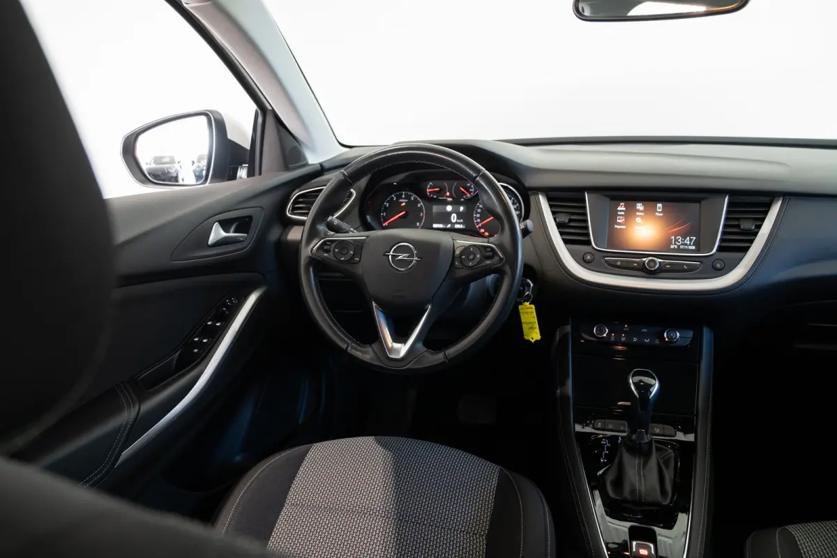 1.2 Turbo Edition Automaat | Apple Carplay & Android Auto | Parkeersensoren | Cruise Controle | Lichtmetalen velgen |