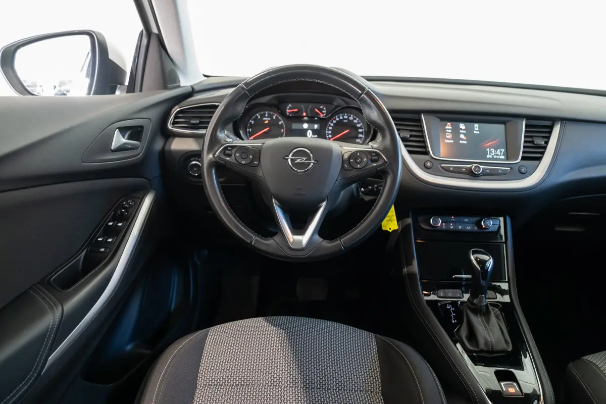1.2 Turbo Edition Automaat | Apple Carplay & Android Auto | Parkeersensoren | Cruise Controle | Lichtmetalen velgen |