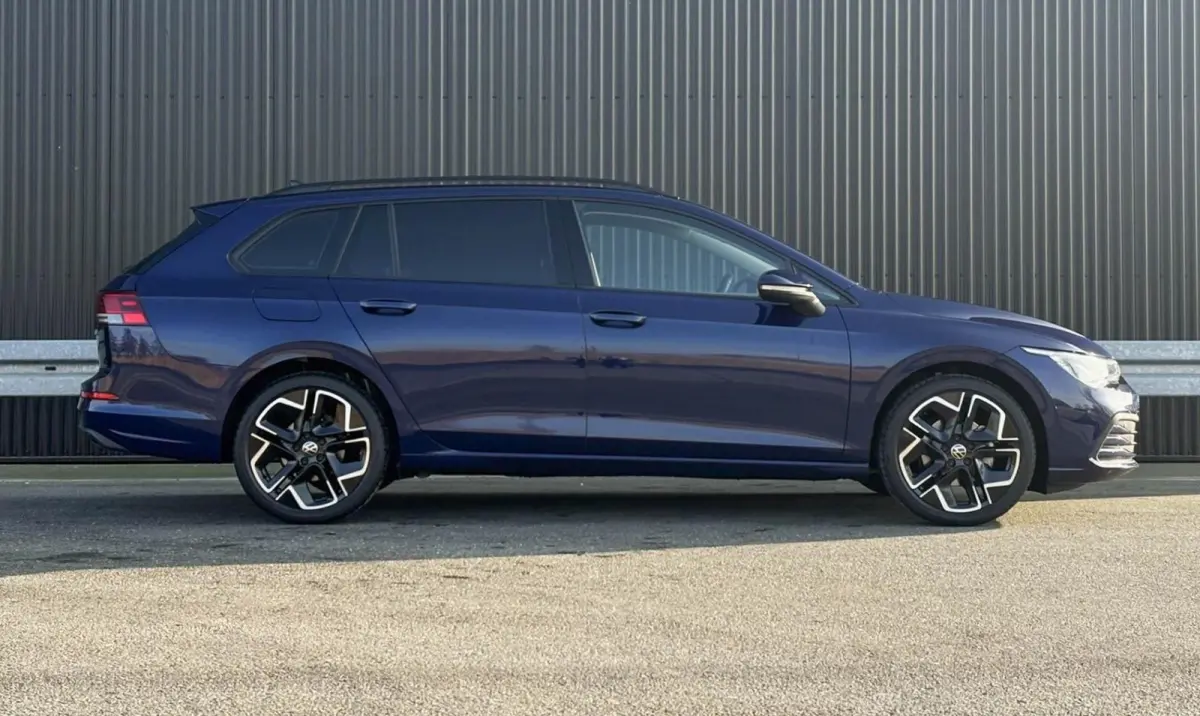 1.0 TSI 110pk Life | 18" Velgen | Navigatie | Adaptive Cruise | Camera | DAB