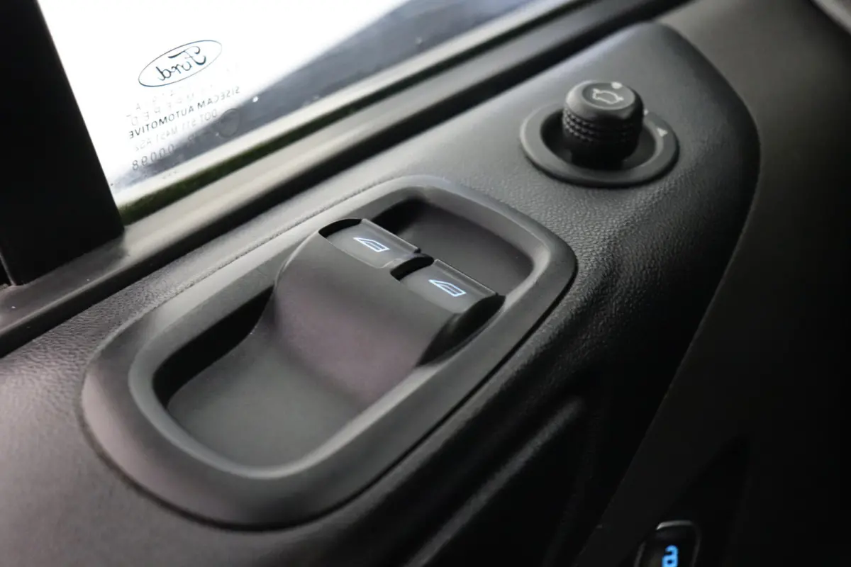 2.0 TDCI MHEV EURO 6 - Airco - Cruise - Camera - €13.499,- Excl.